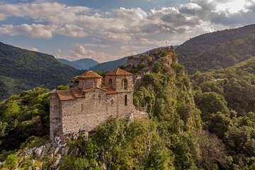 Day-Trip to Bachkovo Monastery and Asen's Fortress from Plovdiv