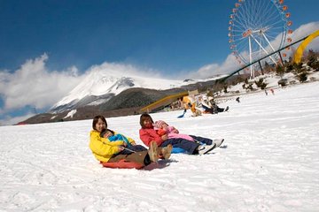 Hakone Pirate Ship, Owakudani Ropeway, Fuji 2nd Station Snow Sledding Day Trip 