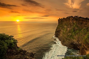2 Days Private Tours : Watersport And Uluwatu Temple