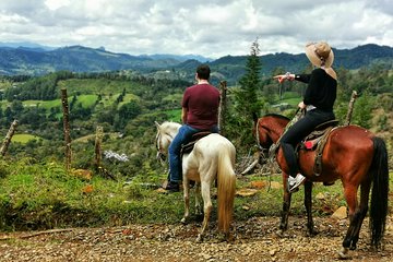 Guatape and Horseback Riding Private Tour: All In One Adventurous & Fun Full-Day