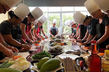 Vietnamese Food Cooking Class in Hanoi with Market Experience