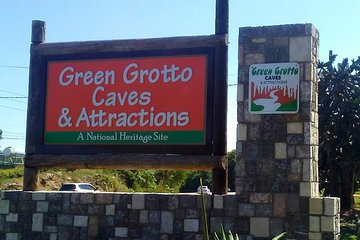 Green Grotto Caves and Columbus Park Day Tour