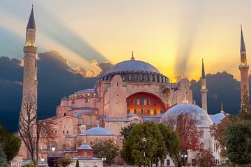 Classic Istanbul Tour Blue Mosque, Hippodrome, Hagia Sophia and Topkapi Palace