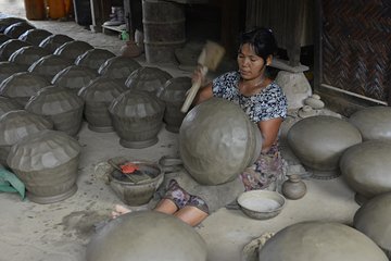 Full day Adventure Trip to Twante – A traditional pottery village 