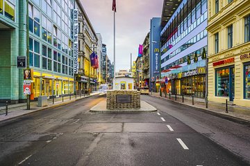 Berlin Wall Escape Quest: Self-Guided Walking Adventure