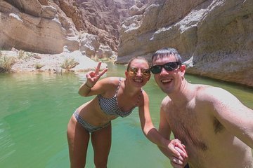 Wadi Shab full day tour (Muscat tours) : Weddings & Honeymoon