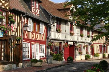 Normandy gastronomic tour from Paris : cidery, dairy, and typical villages !