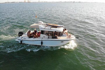 3-hour boat ride through the Bay of Cadiz