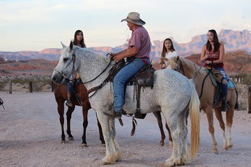 Horseback Riding with BBQ Lunch in Las Vegas