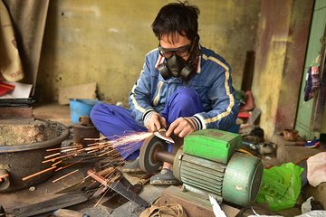 Discover Knife Da Sy Village in local village Hanoi