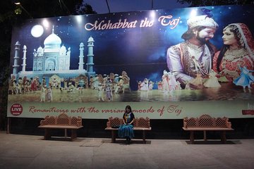 Evening Tour Agra's Mohabbat the Taj 
