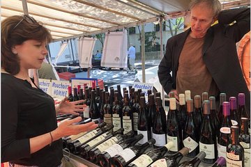 Organic Market Tasting & History Tour by the Eiffel Tower