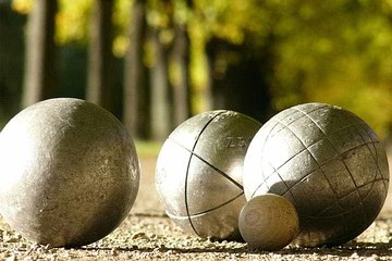 Paris Learn How to Play Pétanque French Experience