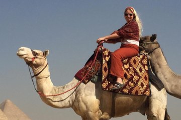 a full Day to Giza Pyramids, Egyptain Museum & Khan Khalili Bazar