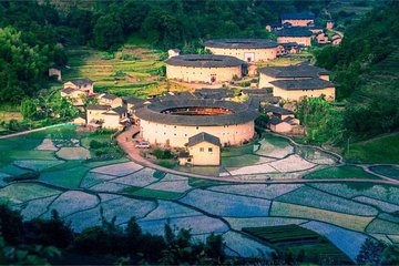 Private Transfer to Tianluokeng Tulou and Hekeng Hakka Tulou from Xiamen City 