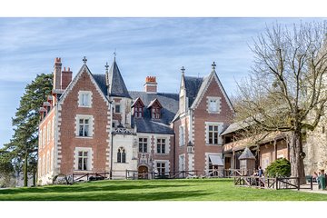 Photography tour of Château Clos Lucé