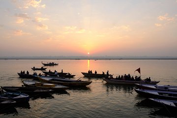 Sunrise in Banaras with Ganga Aarti (2 Hours Guided Walking Tour)