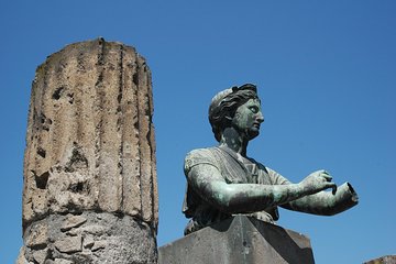 Pompeii Guided Walking Tour with Ticket