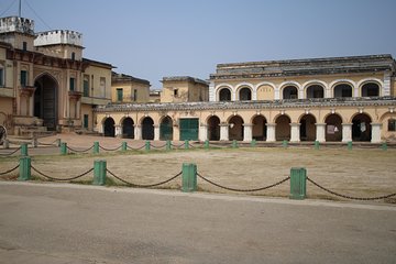 Unexplored Hidden Gems of Varanasi (Guided Halfday Sightseeing Tour by Car)