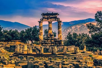 Private 10-hour Tour to Visit Delphi from Athens with Pick Up and Drop Off