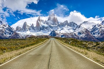 El Chaltén with Trekking from El Calafate