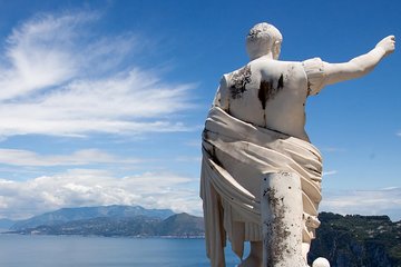 Capri, Sorrento and Pompeii - one day Tour from Naples