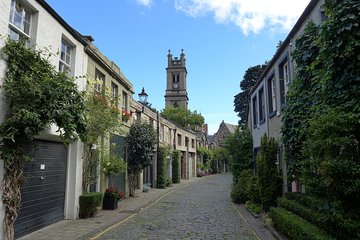 Dean Village & Circus Lane Walking Tour with a Local Guide 