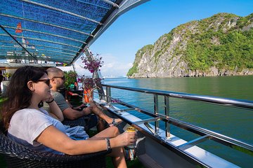 Private Transfer On Expressway & Join Deluxe Cruise in Halong Bay