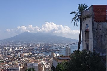 From the Charterhouse to the historic Naples market