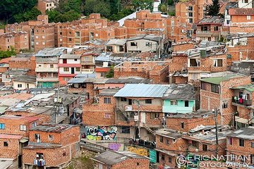 COMUNA 13 Graffiti Tour