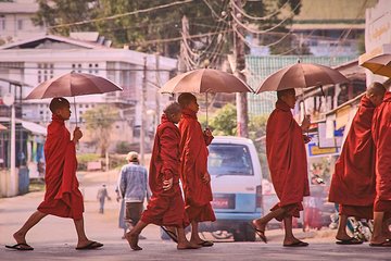 Cultural Charm of Yangon: Full-day Sightseeing Tour