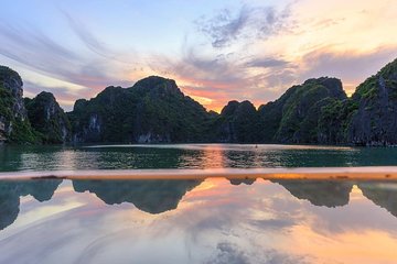 Bai Tu Long Bay overnight with 3-star cruise