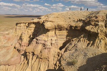 Majestic Gobi Desert with overnight in Terelj NP (incl. Chinggis Khan Statue)