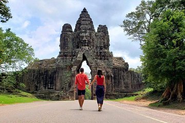 2 Day Tours Angkor Wat Sunrise - Beng Mealea - Tonle Sap Lake 