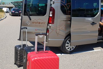 Private transfer from Alpe d'Huez, France to Geneva Airport