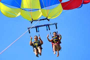 Fly like a free bird : VIP Parasailing in Hurghada