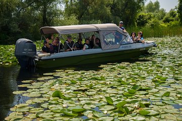 PRIVATE 4-5h speedboat tour to the village Mila23