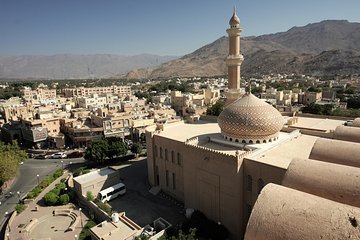 Travel to Nizwa & Jebel Shams "Oman Grand canyon"