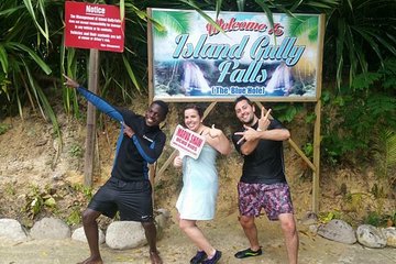 Blue Hole & Bamboo Beach tour from Ocho Rios 