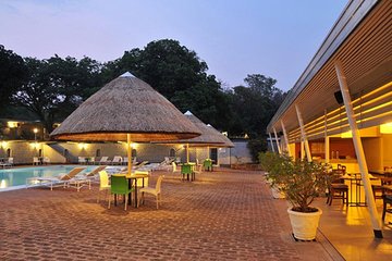 3 Days / 2 Nights Cresta Sprayview Hotel Package 