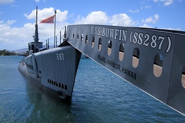 Pearl Harbor USS Arizona & Bowfin Submarine