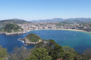 San Sebastian and Biarritz Private Day Tour