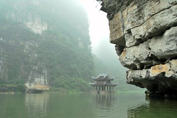 Luxury Private Tour from Hanoi: Hoa Lu, Tam Coc, Mua Cave