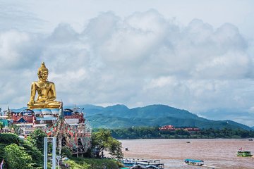 Ancient City Tour from Chiang Rai with Golden Triangle and Royal Villa