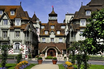 Private round transfer to Rouen, Honfleur, Deauville from Paris