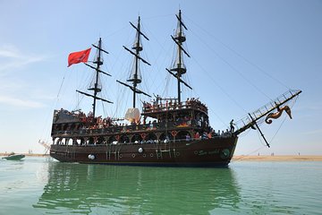 Side:Dolphin Island Boat Trip with Soft Drinks İncluding