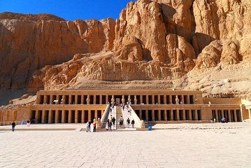 Luxor day tour from Aswan