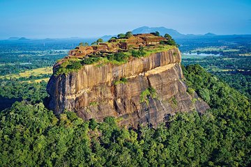 All Inclusive Tour to Sigiriya And Dambulla From Anuradhapura