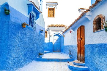 From Casablanca : Chefchaouen ,Tangier and Tetoune by the High Speed Train