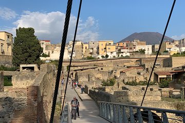 Herculaneum Guided Tour with Your Archaeologist